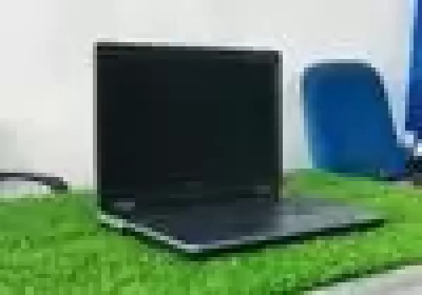 Dell Laptop Core i5 - 4th Generation