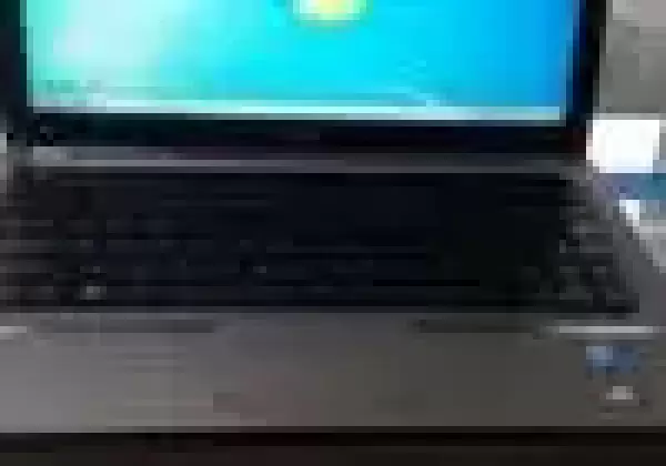 HP core i3 laptop