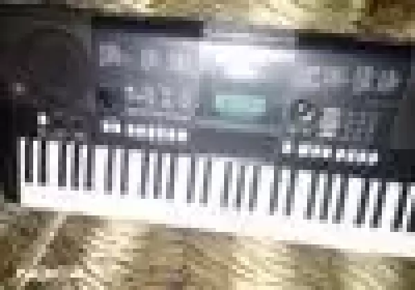 PSR E423 Yamaha Keybord