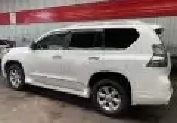 Toyota Land Cruiser TX 150 2013 SUV Registered (Us