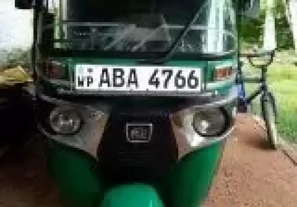 Bajaj RE 2015 Three Wheel Registered (Used)
