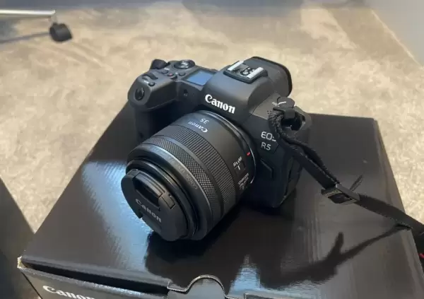 Canon EOS R5 Camera New